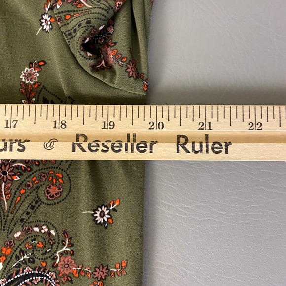 Liz Claiborne Paisley Print Blouse Top Olive Green Large Keyhole‎ 3/4 Sleeve - Picture 6 of 10